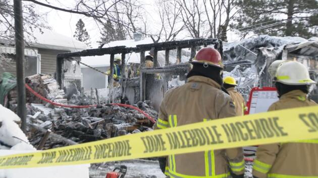 Un garage ravagé par les flammes à Rouyn-Noranda